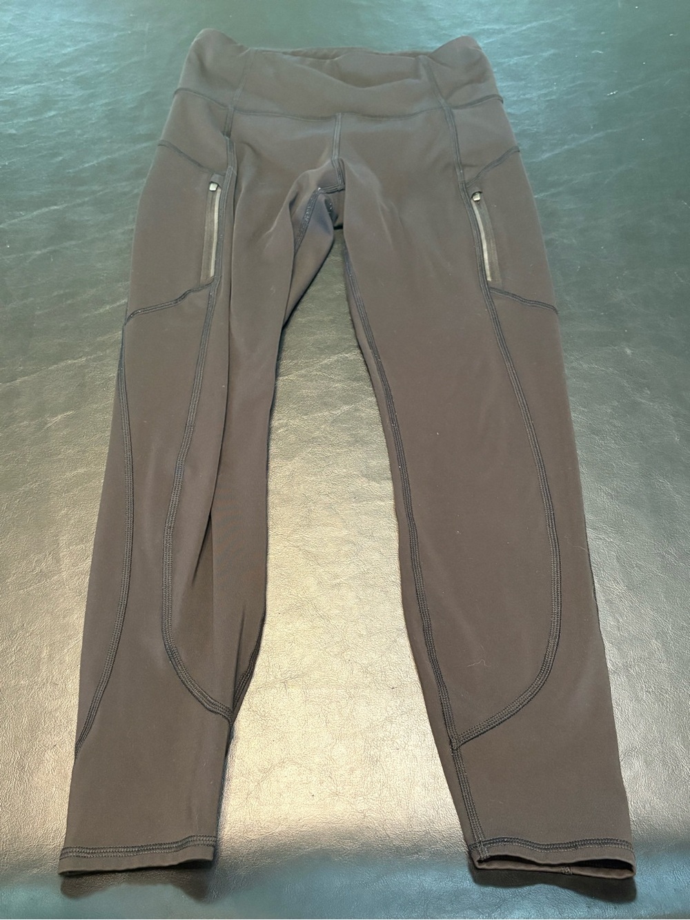 Athleta Black Rainier 7/8 Tight Leggings size XS